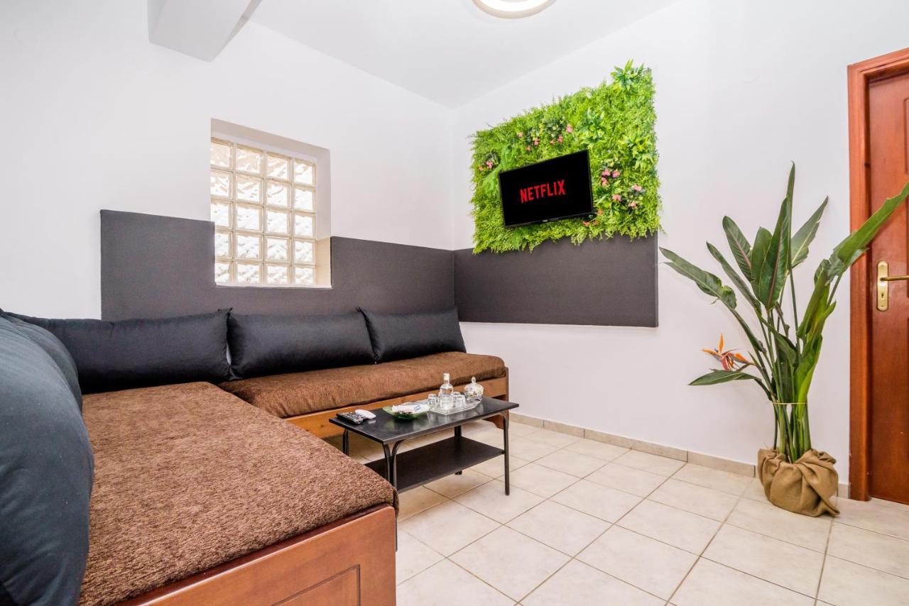 Pearl Seaside Luxury Apartments 2 Chania  Bagian luar foto